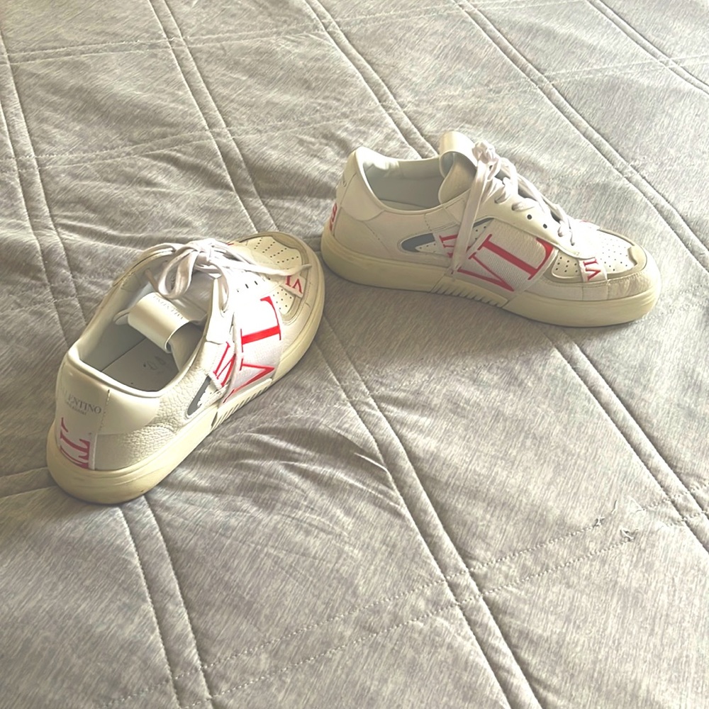 Only wore once like brand new